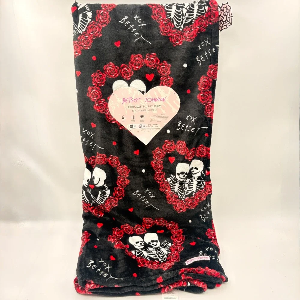 Betsey Johnson Skeleton Halloween Rose Heart Ultra Soft Plush Throw Blanket